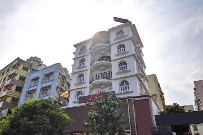 Hotel Kalkutta Exterior foto
